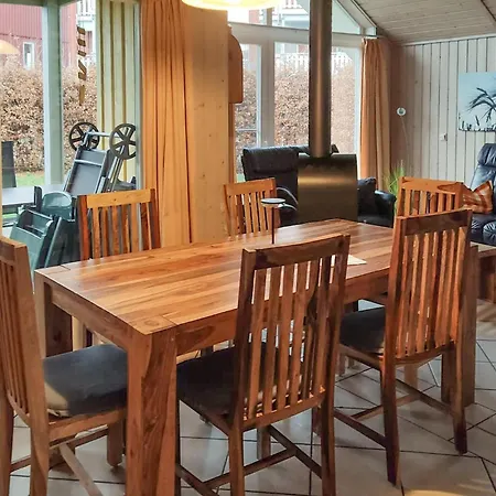 Lovely In Rechlinmueritz With Wifi Hébergement de vacances